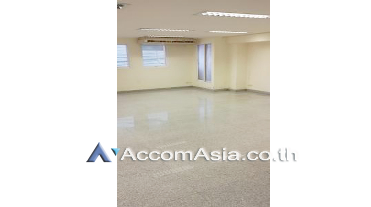 5  Office Space For Rent in Phaholyothin ,Bangkok BTS Ari AA13212